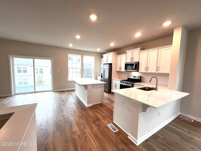 Photo - 16 Rothbury Ct