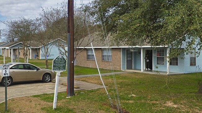 Photo - 304 Mooney Ave Unidad #304