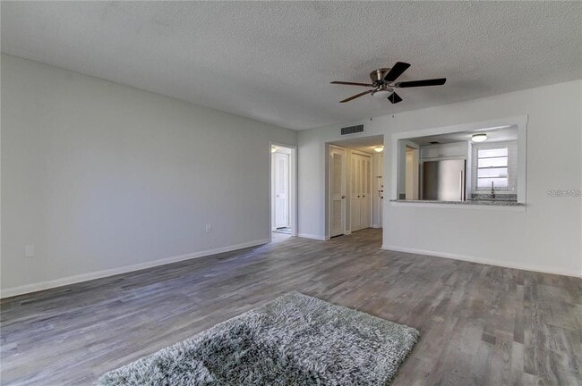 Photo - 4901 Onyx Ln Unit 204