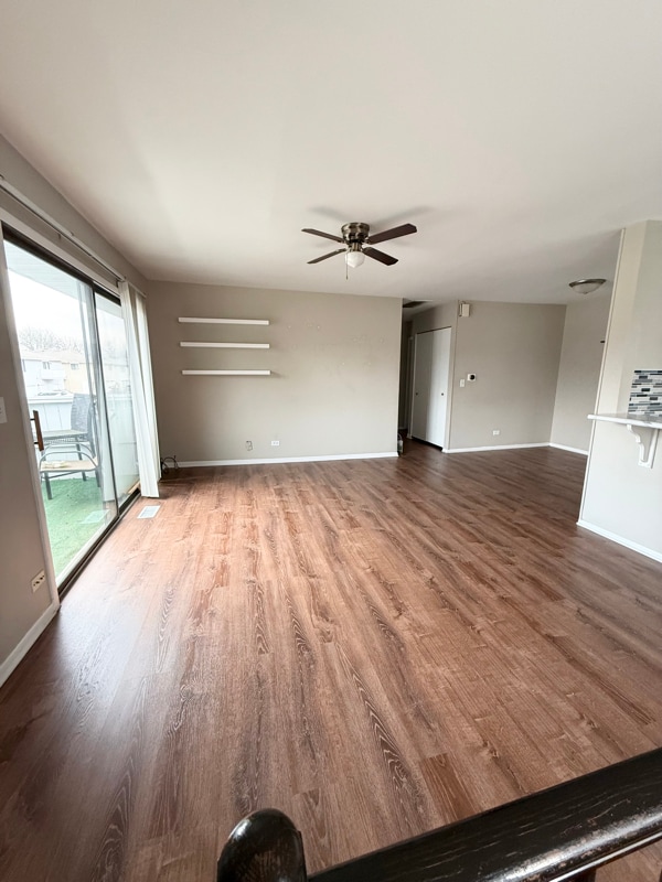 Photo - 29W535 Winchester Cir S Unidad 4