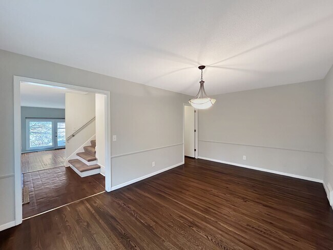 Photo - Stunning views. Serene atmosphere. Superb Edina. 3 Large Bedrooms (All on Upper Floor)! Unit 6304V