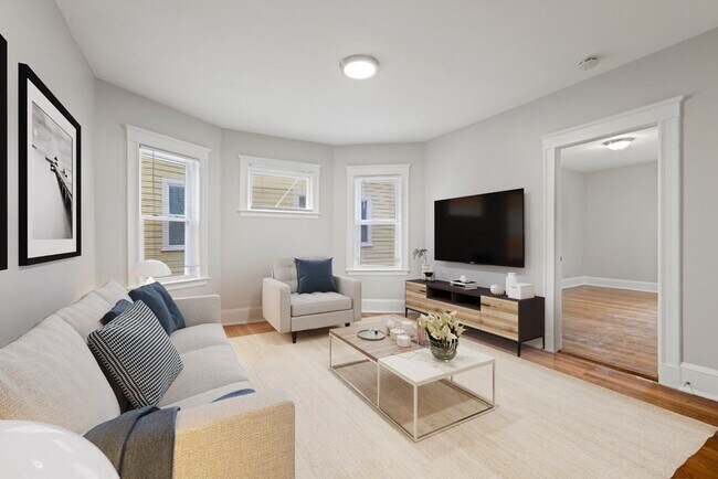 Building Photo - 62 Sudan St Unit 1 Rental