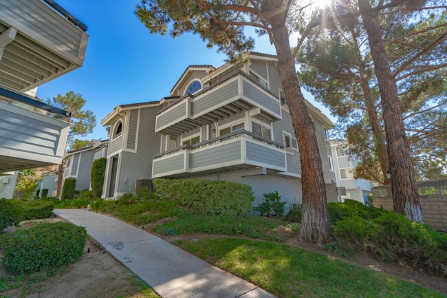 American Beauty Village 3 Bedroom Condo in... - American Beauty Village 3 Bedroom Condo in...