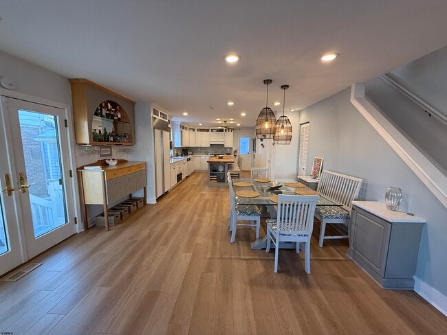 Photo - 4 S Iroquois Ave