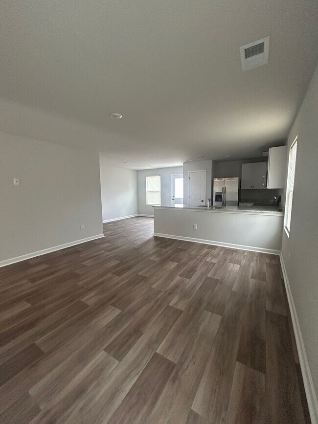 Photo - 1732 King Oaks Lp