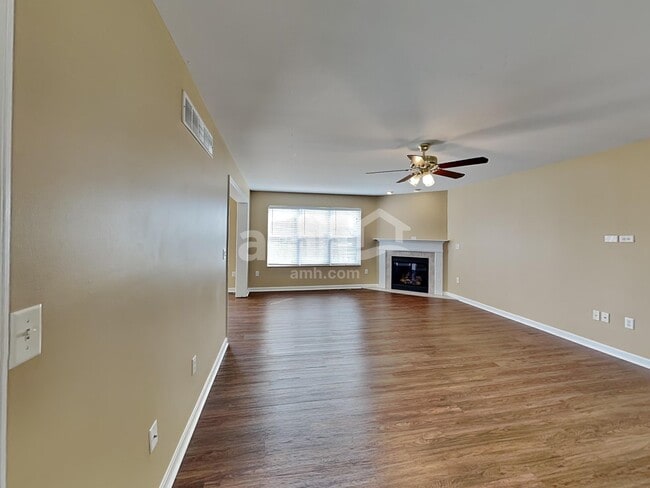 Photo - 10213 Waterford Ct