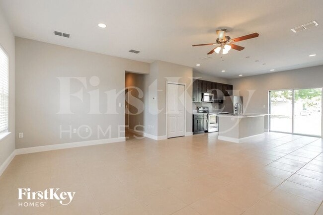 Photo - 568 Hummingbird Ct
