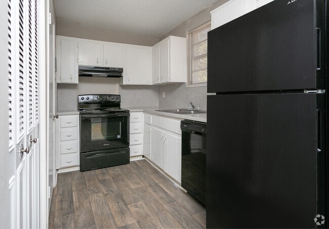 1BR,1BA_780 SF