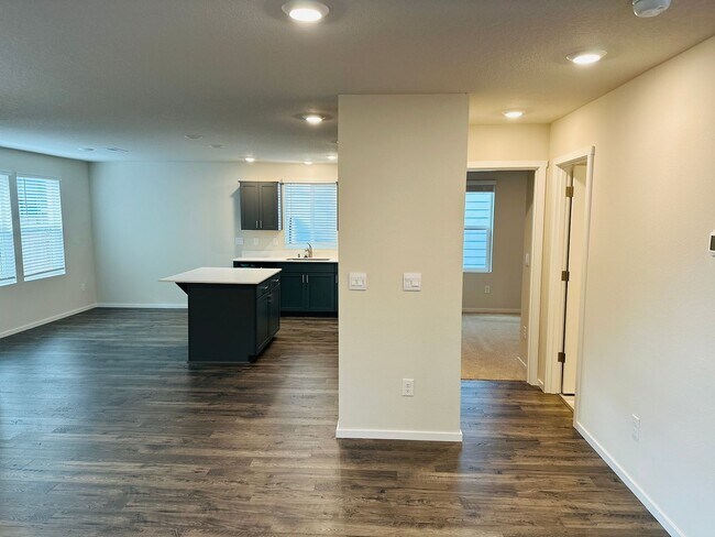 Photo - Beautiful Brand New 5 Bedroom Home!