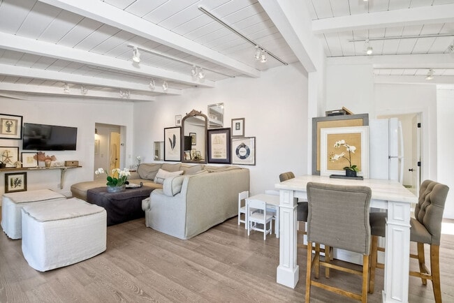 Building Photo - 3690 Carlsbad Blvd Unit ID1248688P Rental