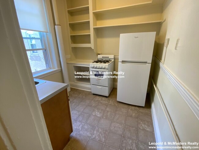 Photo - 1322 Commonwealth Ave