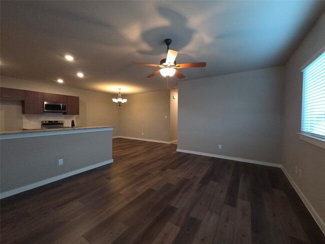 Photo - 9740 Grosbeak Ln