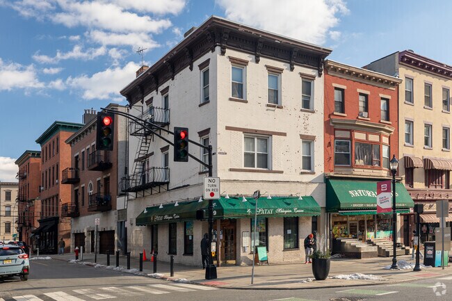 Photo - 99 Washington St