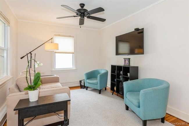 Photo - 109 Roosevelt Ave