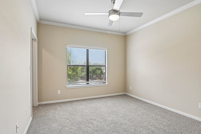 Skyview West Apartments