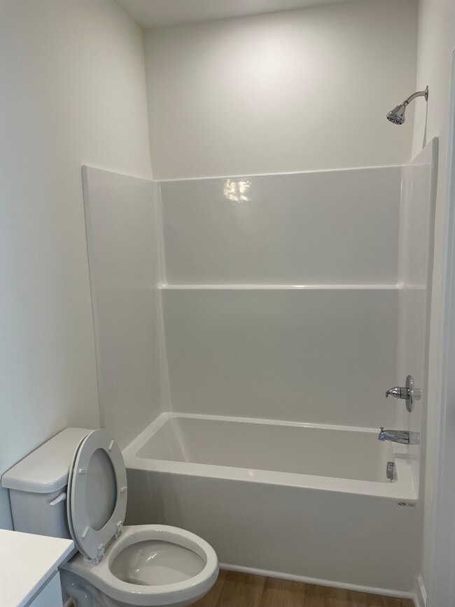 1Bed, Bath 2