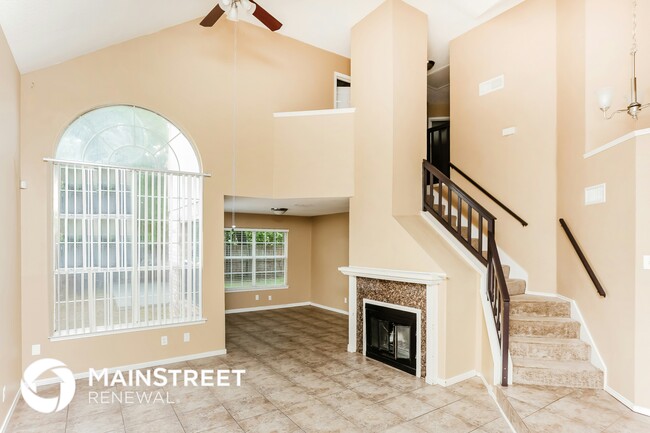 Photo - 2425 Bennington Dr