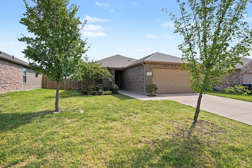 1425 Waverley Dr