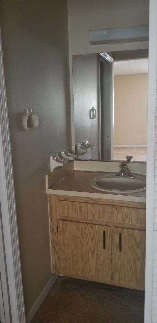 Photo - Coral Gardens Two bedroom condo Unit R877