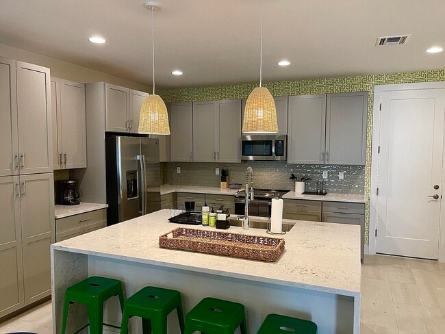 Photo - 3860 Lambert Ave