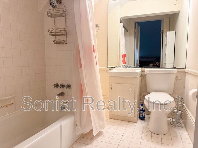 Photo - 3707 Camp St