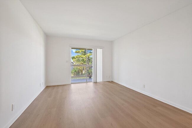 Photo - 1790 Abbey Rd Unit 203