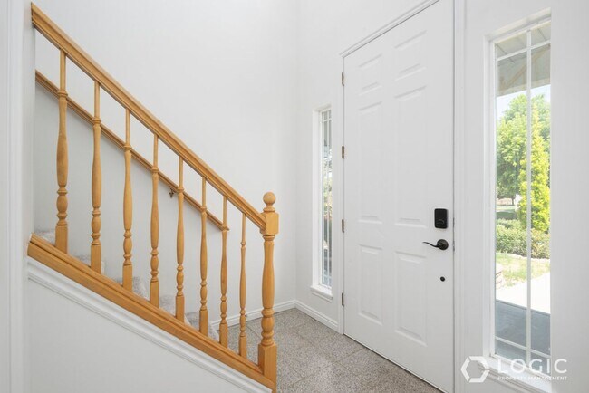 Photo - 166 Rawlins Ln