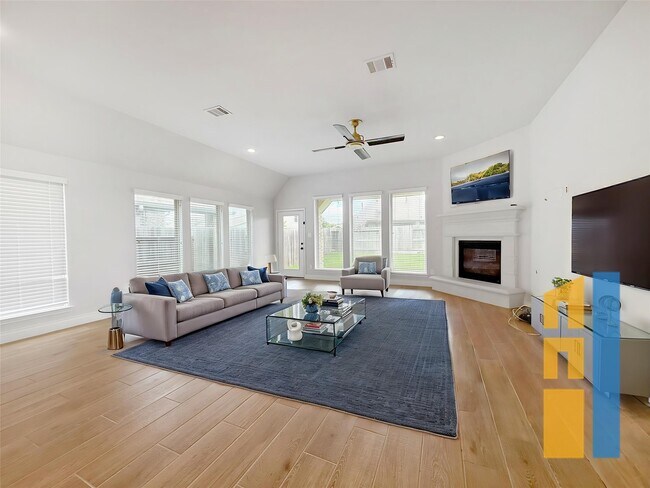 Photo - 28173 Knight Peak Dr