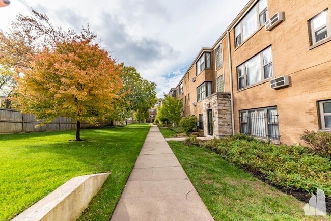 Photo - 1 bedroom in Chicago IL 60645 Unit 26-1E