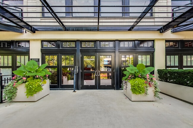 Photo - 1111 W 15th St