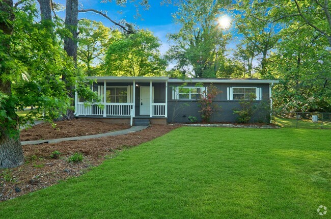 Building Photo - 4613 Battle Ct NE Rental