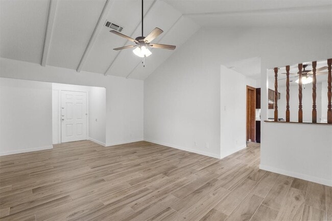 Photo - 703 Huntingdon Pl