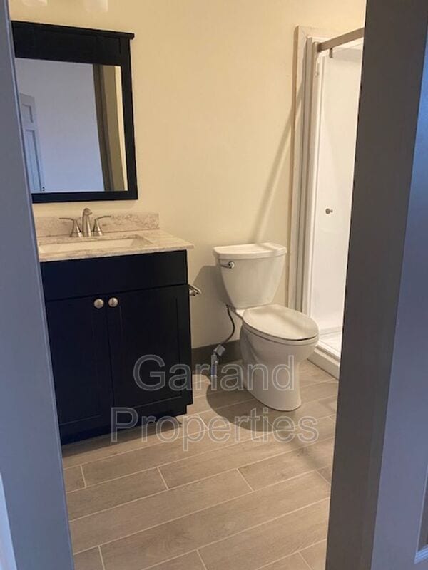 Building Photo - 821 Salem Ave SW Unit 201