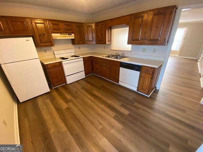 Photo - 156 Berlin Ct