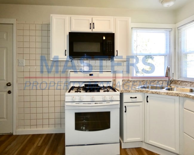 Photo - Three Bedroom House