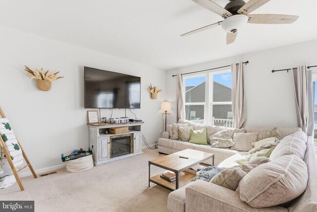 Photo - 66 National St