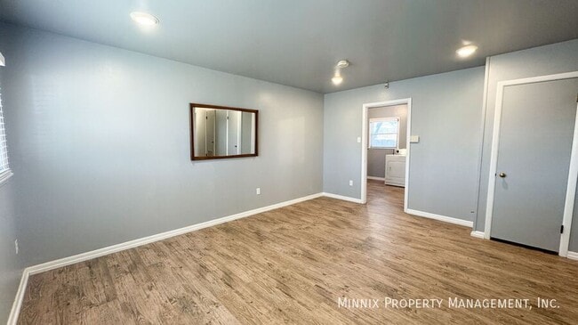 Photo - 2806 60th St