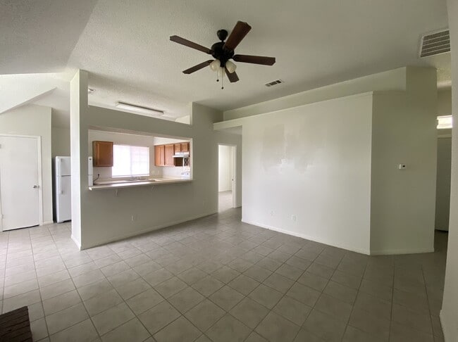 Photo - 2707 Starling Dr