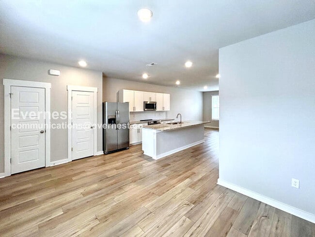 Photo - 1731 Frodo Wy