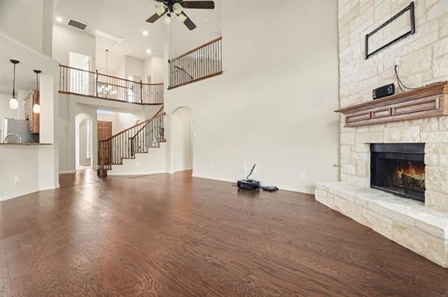 Photo - 708 Yarrow St