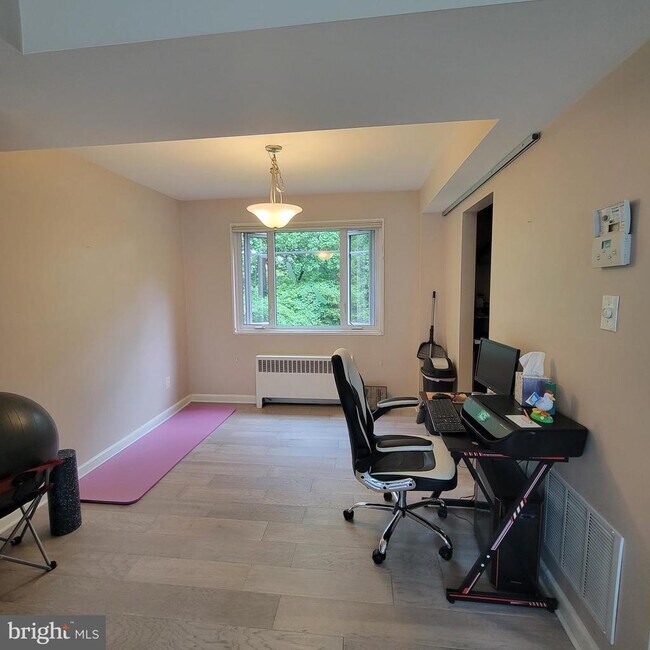 Photo - 10407 Montrose Ave Unit 201