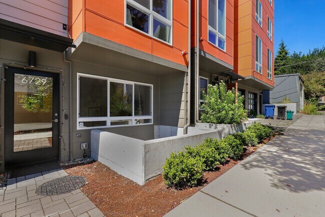 Photo - 6729 Mary Ave NW