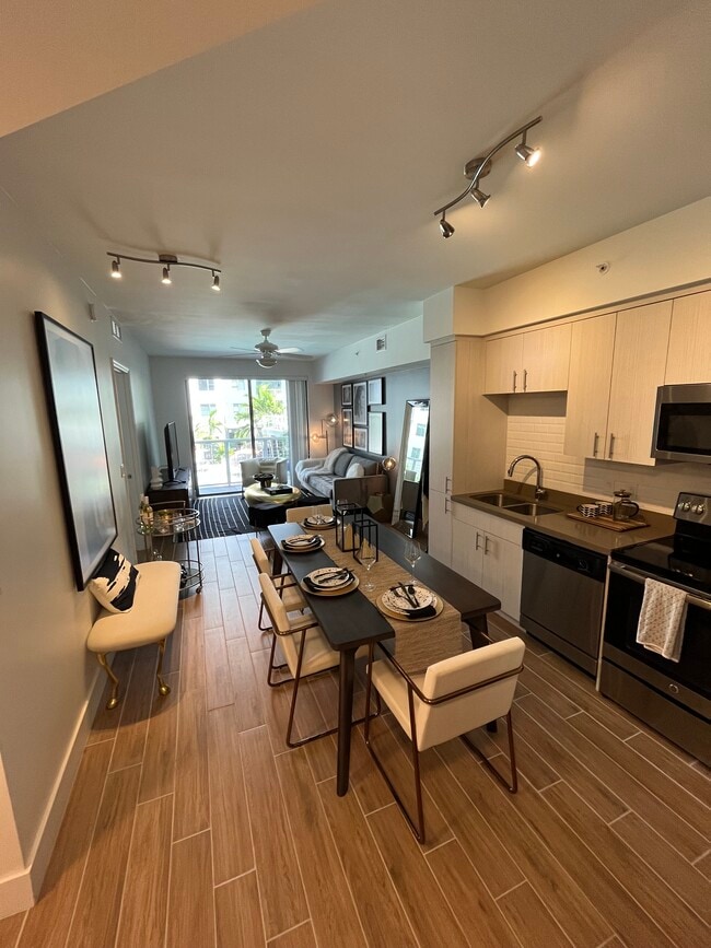 Building Photo - 2131 NE 167th St Unit A1 Rental