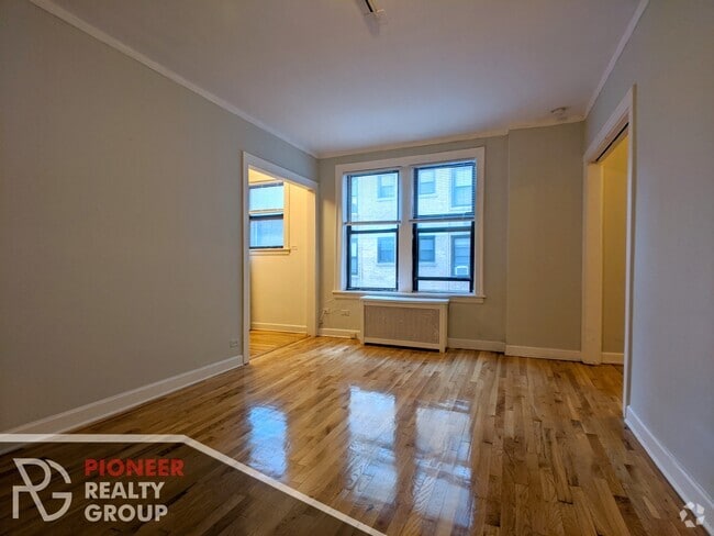 Building Photo - 737 W Belmont Ave Unit 739-206 Rental