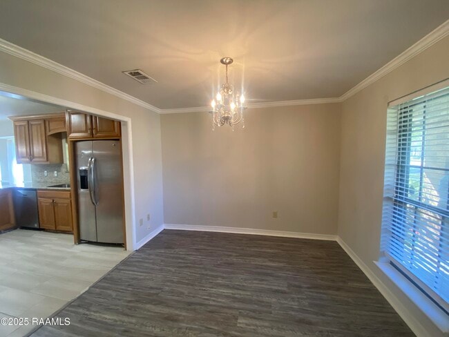 Photo - 2437 Bernwood Dr