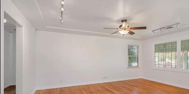 Photo - 2930 Cedar St