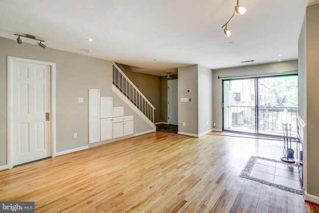 Photo - 1325 13th St NW Unit 28