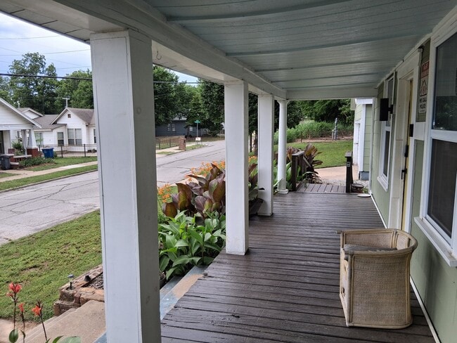 Photo - 1419 W Archer St
