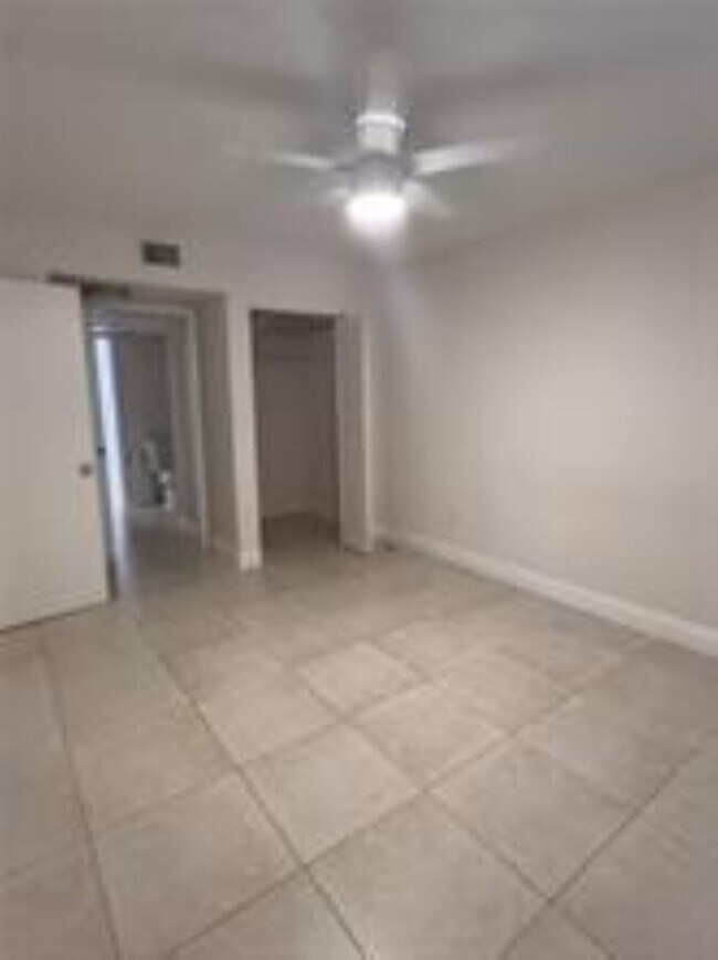 Photo - 2880 N Oakland Forest Dr Unit 107