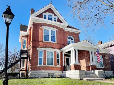 Building Photo - 741 Dayton St Rental
